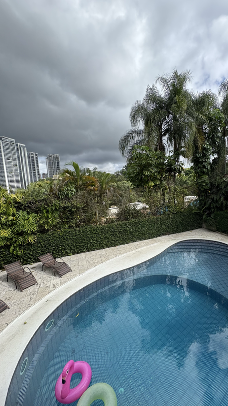 CASA EM CONDOMÍNIO FECHADO PRÓXIMO AO SHOPPING CIDADE JARDIM – PORTEIRA FECHADA - São Paulo - 
