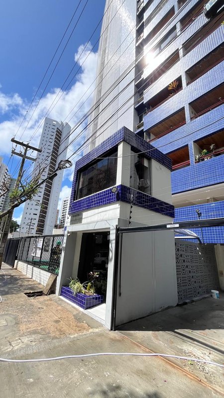Apartamento à venda com 3 quartos sendo uma suíte, 95m² área útil por R$ 500.000,00 Rua Desembargador João Paes Recife - 
