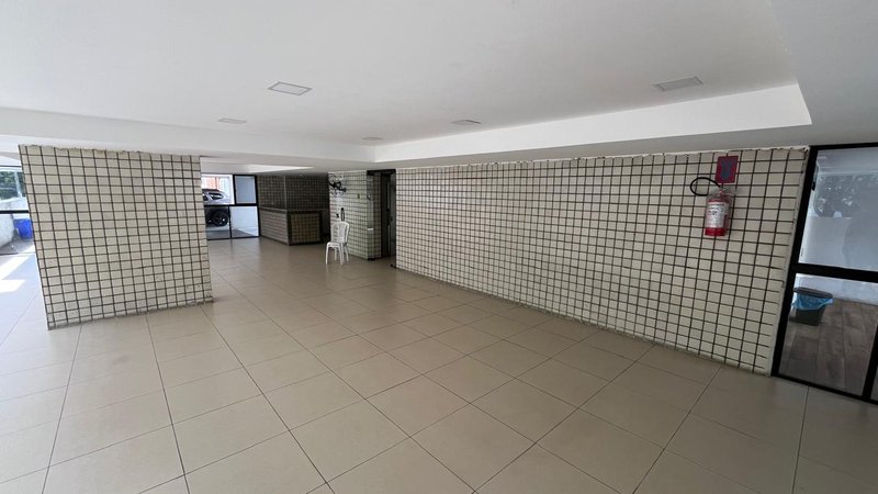 Apartamento à venda com 3 quartos sendo uma suíte, 95m² área útil por R$ 500.000,00 Rua Desembargador João Paes Recife - 