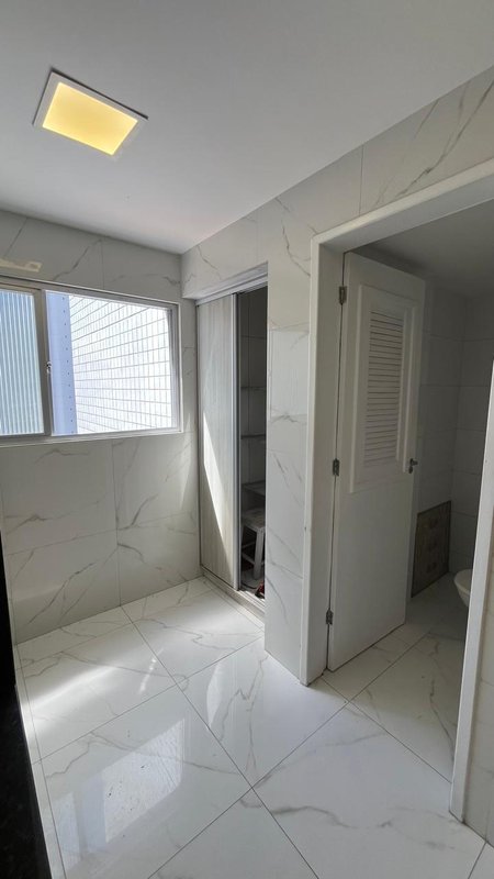 Apartamento à venda com 3 quartos sendo uma suíte, 95m² área útil por R$ 500.000,00 Rua Desembargador João Paes Recife - 