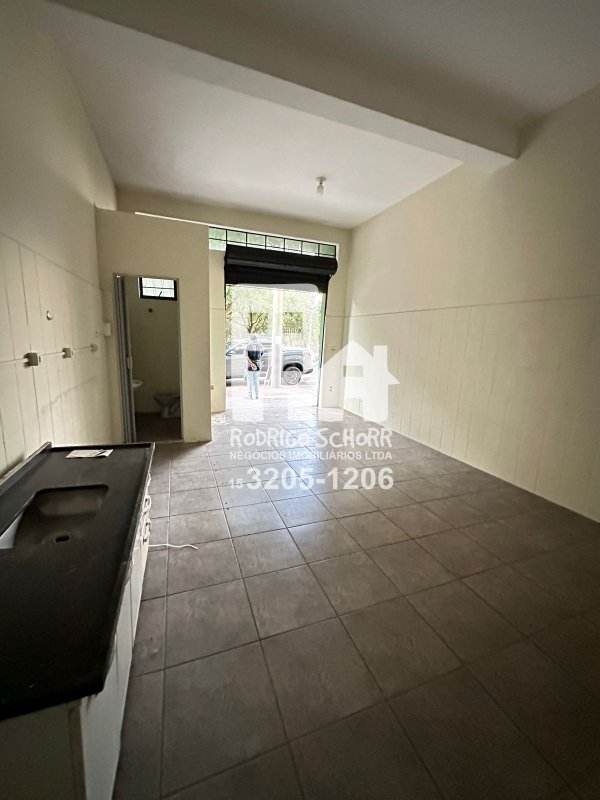 Não perca essa oportunidade! Sala Comercial para Alugar em frente a praça airton senna Rua Sete de Setembro Tatuí - 