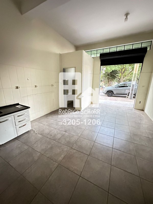 Não perca essa oportunidade! Sala Comercial para Alugar em frente a praça airton senna Rua Sete de Setembro Tatuí - 