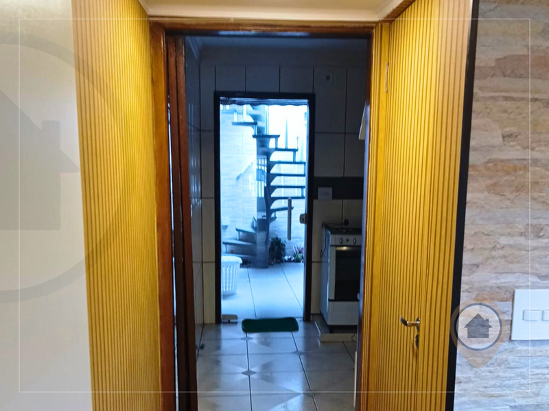 SOBRADO À VENDA COM 98 M² | 2 QUARTOS | 1 SUÍTE | 2 BANHEIROS | 2 VAGAS | CENTRO/GRU! Rua Soldado Antônio Agostinho Martins Guarulhos - 