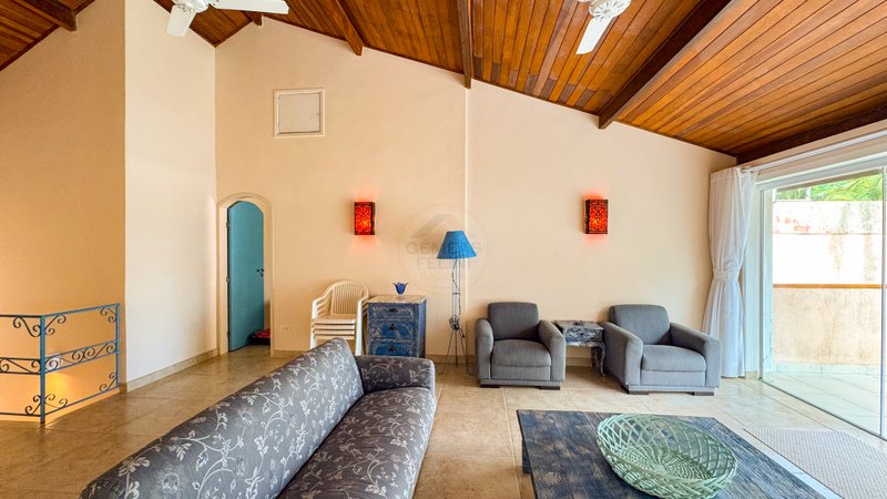 Linda casa frente ao rio na Praia Barra do Una - À VENDA Magno Passos Bitencourt São Sebastião - 