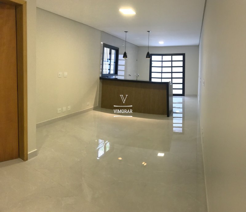 Sobrado 3 suítes + 3 vagas de garagem - Guarulhos - 
