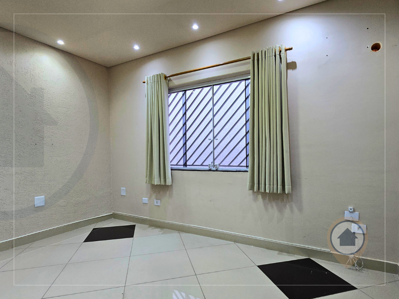 SOBRADO COMERCIAL À VENDA COM 250 M² | 11 SALAS | 4 BANHEIROS | 2 VAGAS | JD STA MENA/GRU! - Guarulhos - 