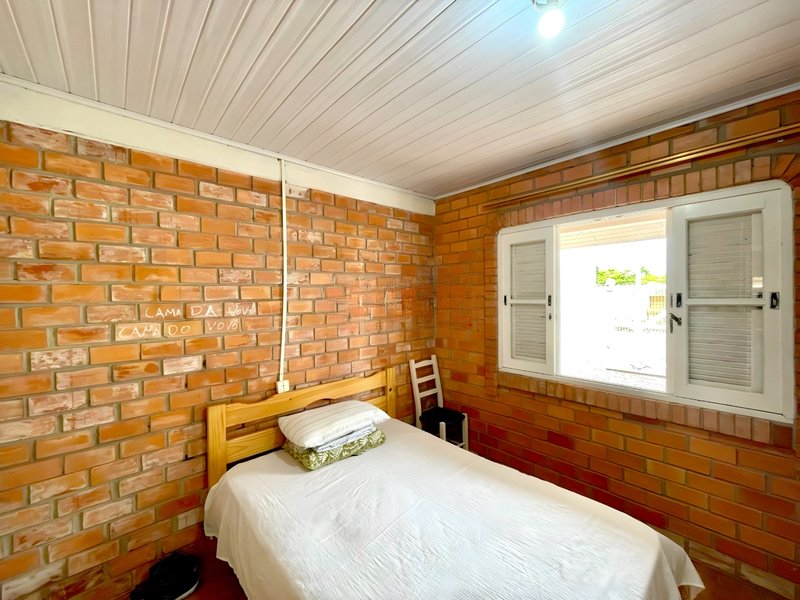 R$ 510.000 - CASA NA PRAIA - 189M2 - 3 DORM - CHURRASQUEIRA - PÁTIO - 2 VAGAS Rua Rio Comandaí Xangri-lá - 