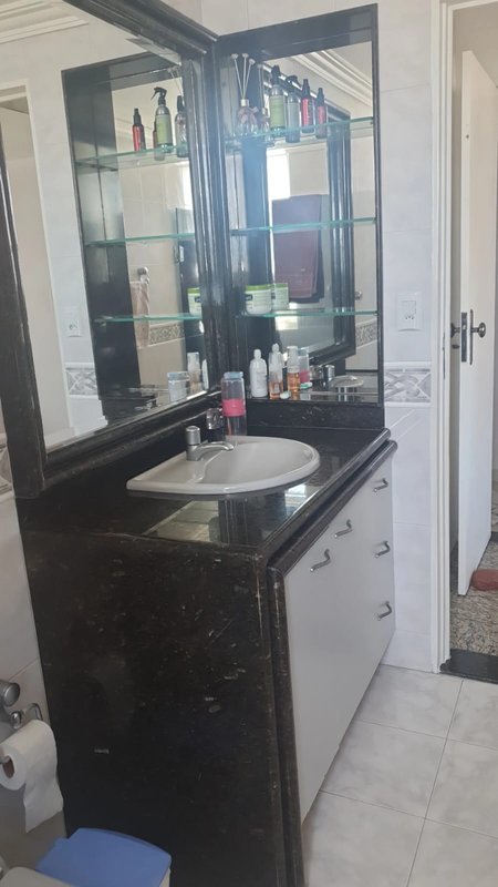 Apartamento à venda com 3 quartos sendo uma suíte, 140m² área útil por R$ 830.000,00 Avenida Engenheiro Domingos Ferreira Recife - 