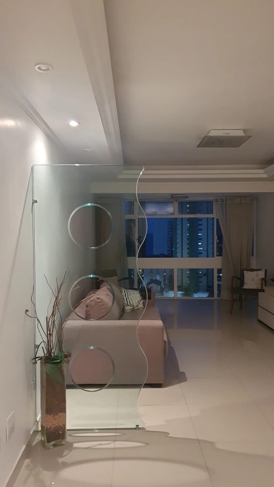 Apartamento à venda com 3 quartos, 140m² - Foto 1