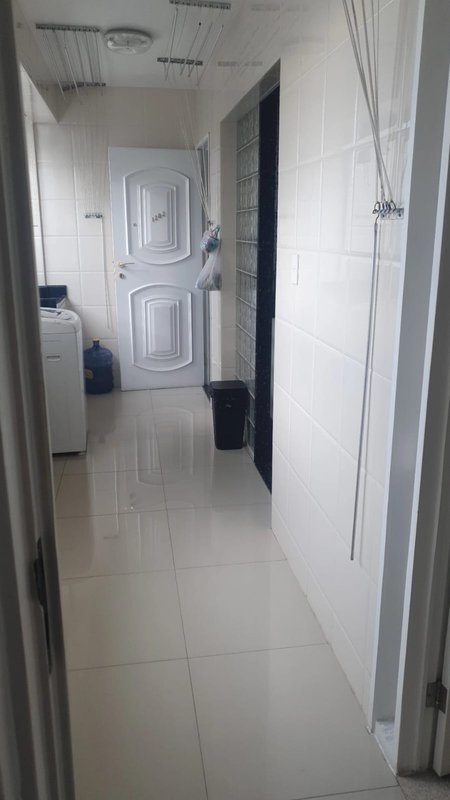 Apartamento à venda com 3 quartos sendo uma suíte, 140m² área útil por R$ 830.000,00 Avenida Engenheiro Domingos Ferreira Recife - 