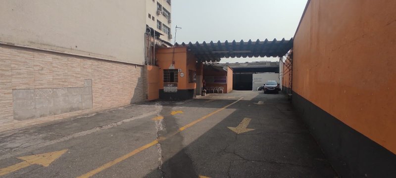 Prédio com Loja e Estacionamento no Centro de Mogi das Cruzes – 10 Andares e 65 Salas - Mogi das Cruzes - 
