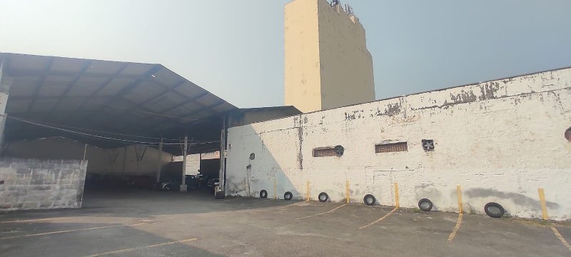 Prédio com Loja e Estacionamento no Centro de Mogi das Cruzes – 10 Andares e 65 Salas - Mogi das Cruzes - 