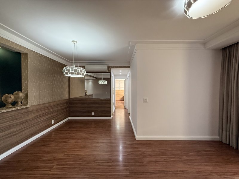 Apartamento À VENDA, 93m² - 3 Dorm. 1 Suíte - R$ 850.000 - Ilê NOTRE DAME - Sorocaba SP Rua Heloísa Oliveira Evangelista Sorocaba - 