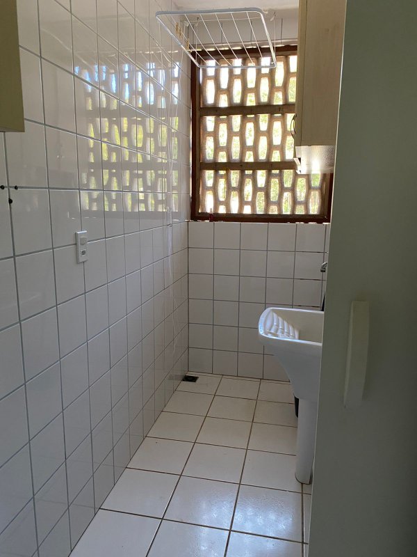 Apartamento 100 metros do mar / 2 dormitórios/ mobiliado e decorado Estrada da balsa  Porto Seguro - 
