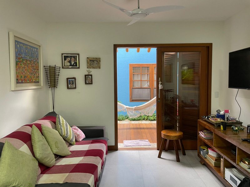 Casa de 3 dormitórios / 200 metros do mar / mobiliado e decorado Estrada da balsa  Porto Seguro - 