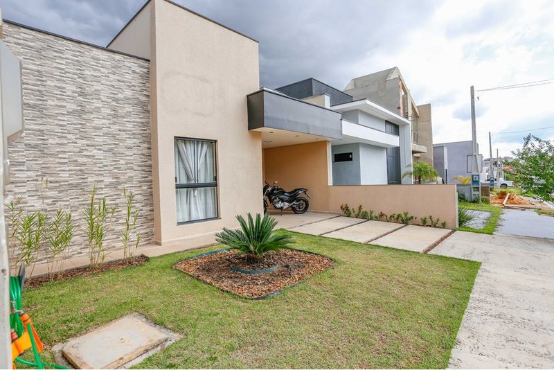 Casa à venda, 120m - 3 Dorm. 1 suíte - R$ 630.000 - Cond. Horto Vilagio - Sorocaba SP Rua João Alberto Paezani Sorocaba - 