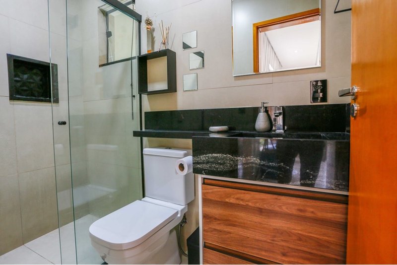 Casa à venda, 120m - 3 Dorm. 1 suíte - R$ 630.000 - Cond. Horto Vilagio - Sorocaba SP Rua João Alberto Paezani Sorocaba - 