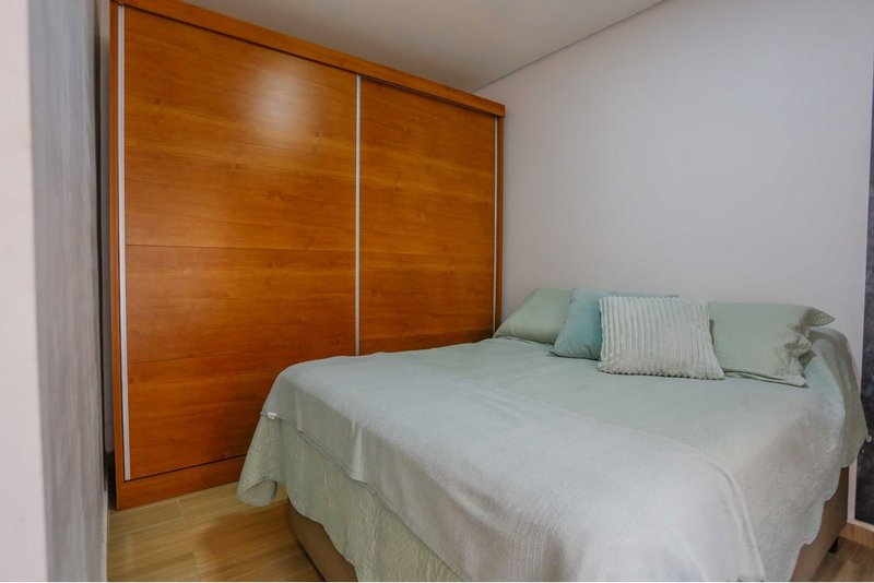 Casa à venda, 120m - 3 Dorm. 1 suíte - R$ 630.000 - Cond. Horto Vilagio - Sorocaba SP Rua João Alberto Paezani Sorocaba - 