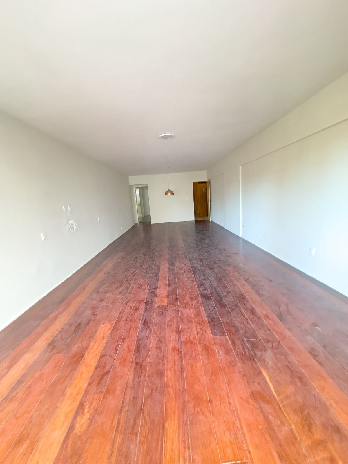 Apartamento à venda com 3 quartos, 168m² - Foto 4