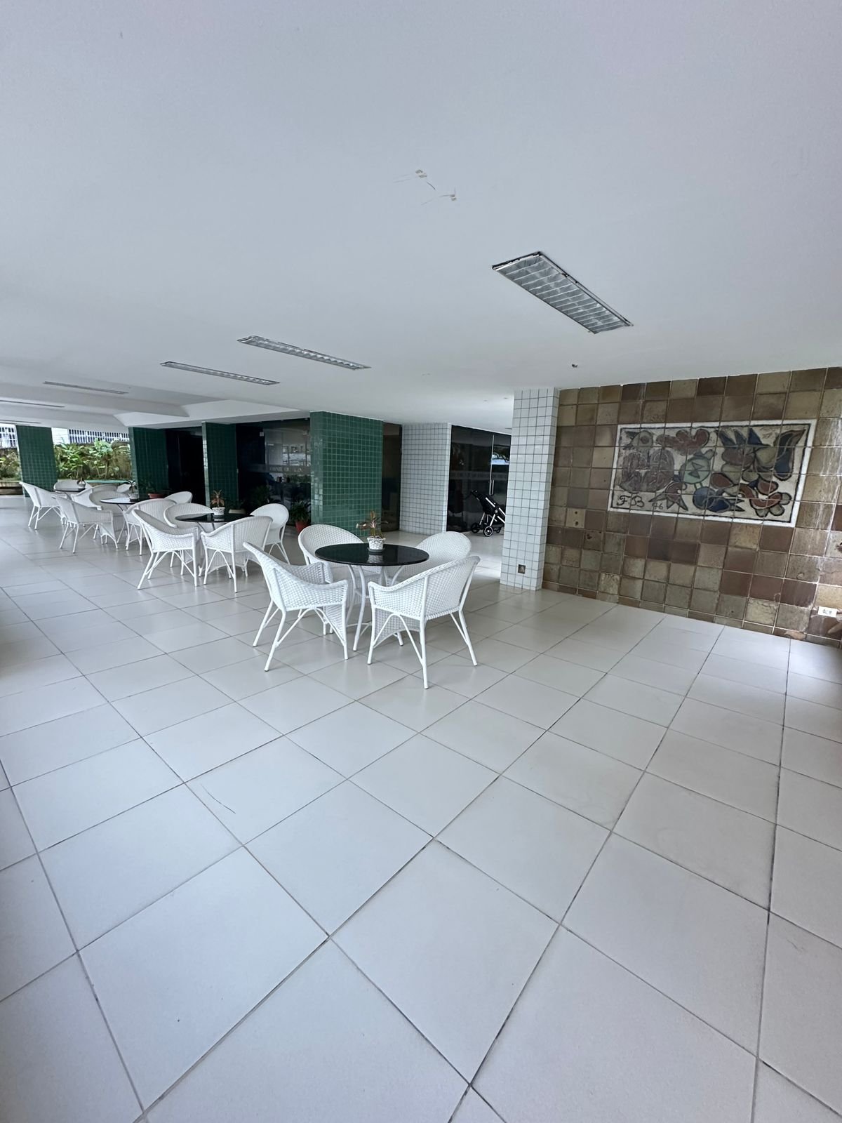 Apartamento à venda com 3 quartos, 168m² - Foto 27
