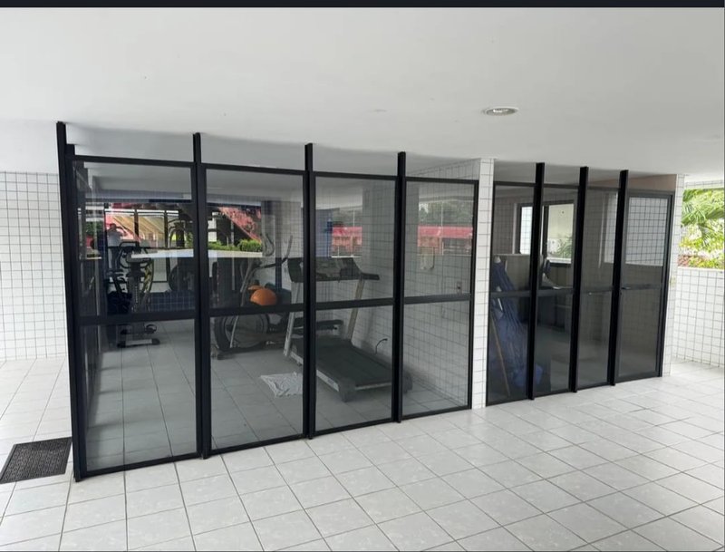 Apartamento mobiliado a venda com 3 quartos sendo uma suíte, 74m² por R$ 600.000,00 Rua da Angustura Recife - 