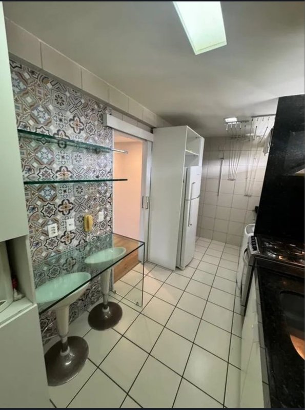 Apartamento mobiliado a venda com 3 quartos sendo uma suíte, 74m² por R$ 600.000,00 Rua da Angustura Recife - 