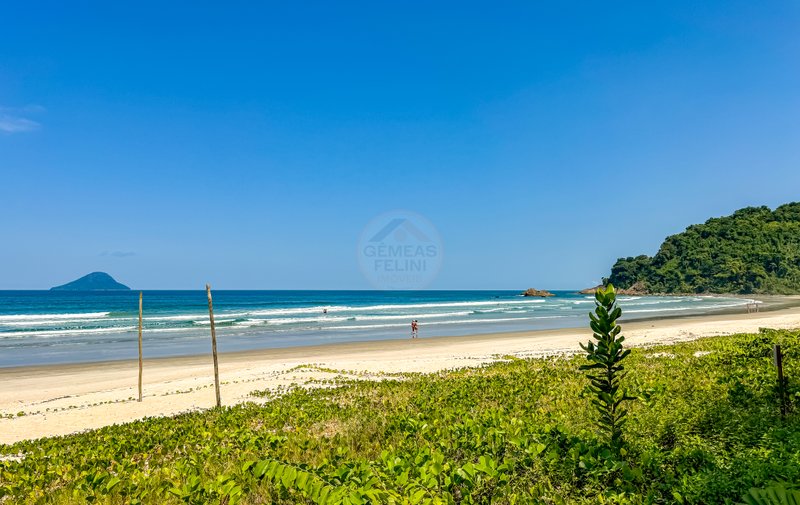 Casa pé na areia em condomínio exclusivo na Praia de Juquehy - À VENDA - São Sebastião - 