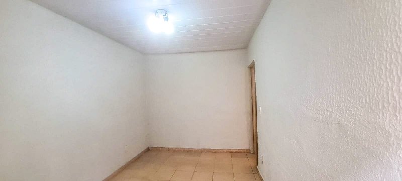 Casa com 70m², 01 dormitório e 01 banheiro Rua William Thomé Filho São Paulo - 