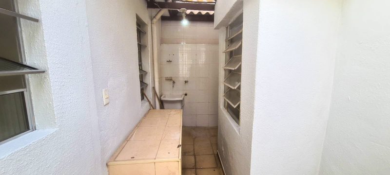 Casa com 70m², 01 dormitório e 01 banheiro Rua William Thomé Filho São Paulo - 