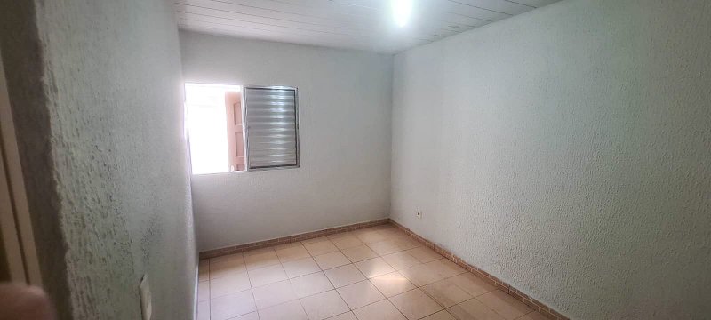 Casa com 70m², 01 dormitório e 01 banheiro Rua William Thomé Filho São Paulo - 