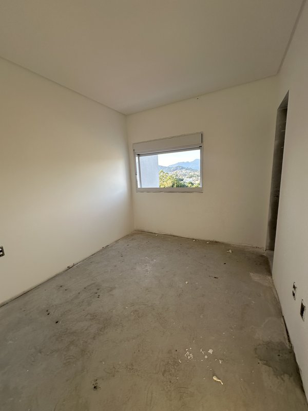 Apartamento à venda, 3 suítes, 2 vagas de garagem. Aceita imóvel como parte do pagamento! Centro  Timbó - 