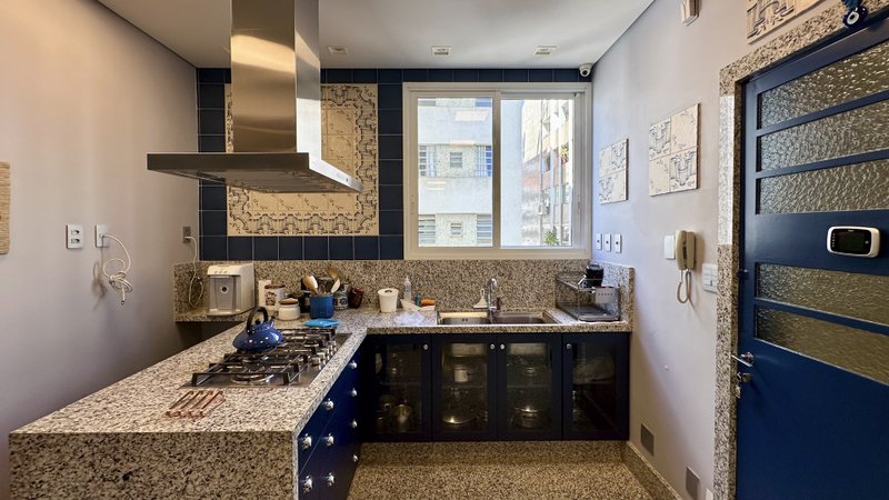 Apartamento 380m² no Jardim América 3 dorm 2 suítes 3 vagas Rua Cristóvão Diniz São Paulo - 