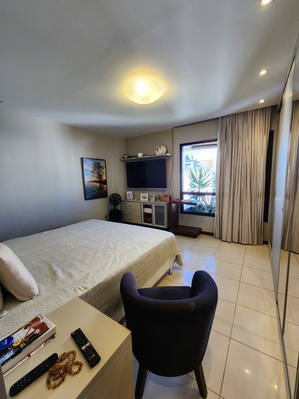 APARTAMENTO 4 SUÍTES VARANDAS ACADEMIA PISCINA 4 GARAGENS À VENDA CAMINHO DAS ÁRVORES! Rua do Benjoim Salvador - 