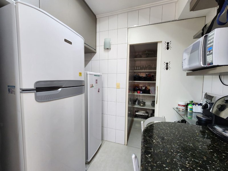 APARTAMENTO 4 SUÍTES VARANDAS ACADEMIA PISCINA 4 GARAGENS À VENDA CAMINHO DAS ÁRVORES! Rua do Benjoim Salvador - 