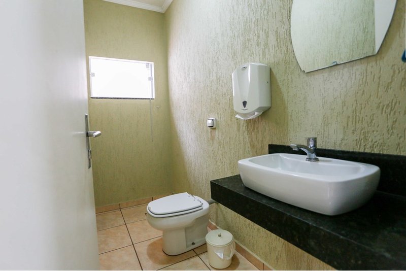 Casa à VENDA, 179m - 8 Dormitórios - R$ 528.000 - Jardim Paulistano - Sorocaba/SP Rua Natal Sorocaba - 