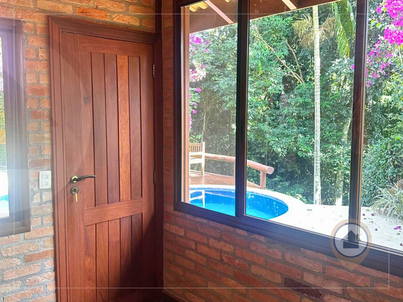 CASA À VENDA COM 350 M² | 3 QUARTOS | 1 SUÍTE | 4 BANHO | 2 VAGAS | SERRA DA CANTAREIRA! - Mairiporã - 