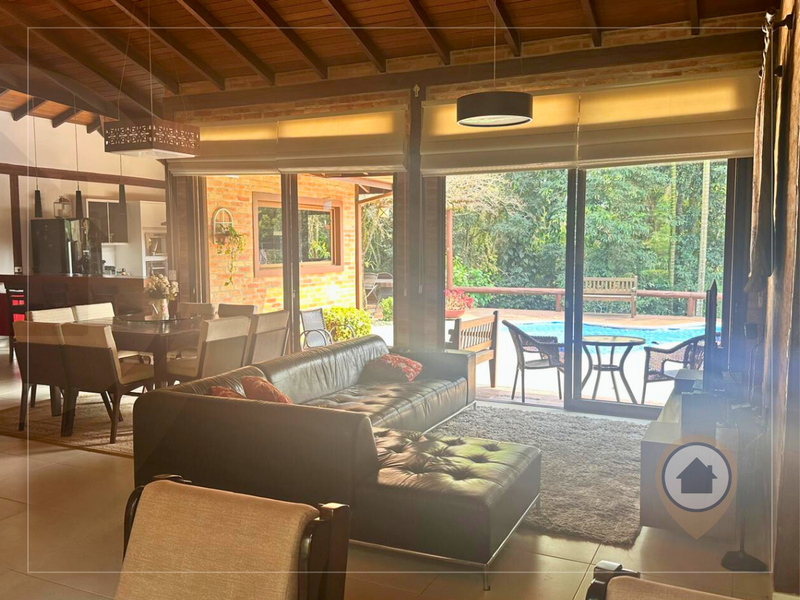 CASA À VENDA COM 350 M² | 3 QUARTOS | 1 SUÍTE | 4 BANHO | 2 VAGAS | SERRA DA CANTAREIRA! - Mairiporã - 