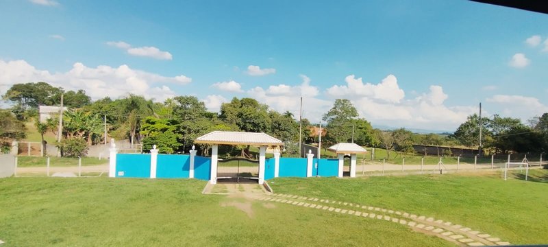 CHÁCARA COM 5.025 METROS EM CAÇAPAVA, S.P - Caçapava - 