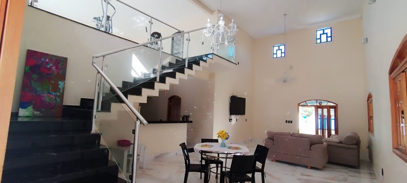 CHÁCARA COM 5.025 METROS EM CAÇAPAVA, S.P - Caçapava - 