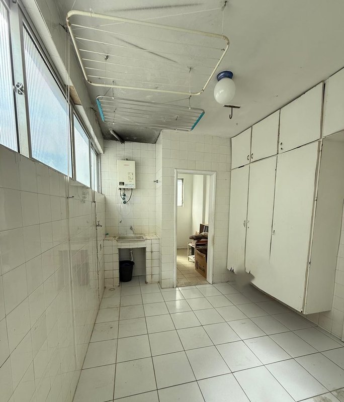 APARTAMENTO NASCENTE 4 QUARTOS 2 SUÍTES VARANDA LAVABO 2 GARAGENS À VENDA NA GRAÇA! Avenida Euclydes da Cunha Salvador - 