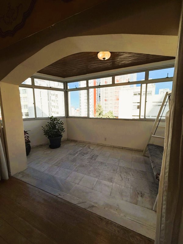 APARTAMENTO NASCENTE 4 QUARTOS 2 SUÍTES VARANDA LAVABO 2 GARAGENS À VENDA NA GRAÇA! Avenida Euclydes da Cunha Salvador - 