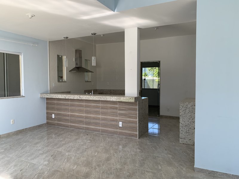  Casa à Venda no Bairro Cotia - Guapimirim/RJ Rua Santa Constança Guapimirim - 