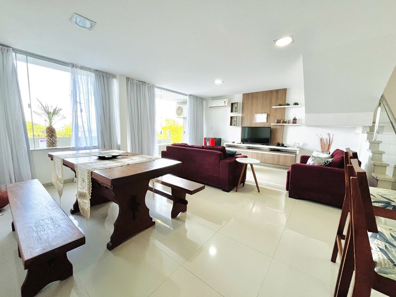 Casa com vista mar / 3 dormitórios / Bairro Parracho Arraial D’Ajuda Rua beija flor  Porto Seguro - 