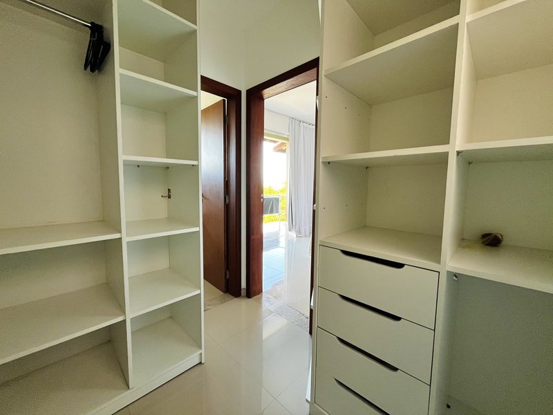 Casa com vista mar / 3 dormitórios / Bairro Parracho Arraial D’Ajuda Rua beija flor  Porto Seguro - 