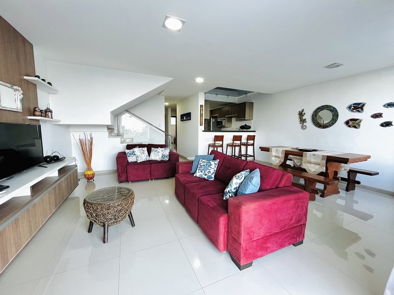 Casa com vista mar / 3 dormitórios / Bairro Parracho Arraial D’Ajuda Rua beija flor  Porto Seguro - 