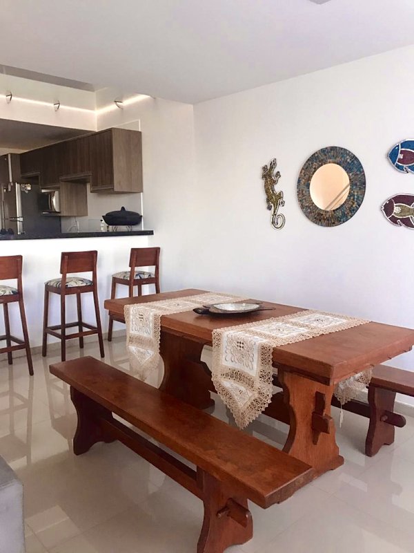 Casa com vista mar / 3 dormitórios / Bairro Parracho Arraial D’Ajuda Rua beija flor  Porto Seguro - 