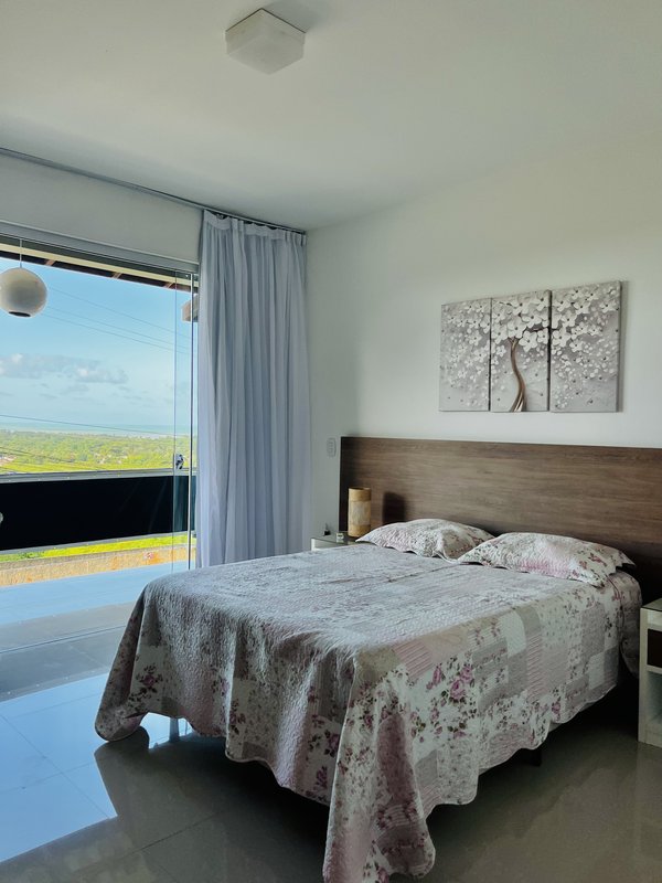 Casa com vista mar / 3 dormitórios / Bairro Parracho Arraial D’Ajuda Rua beija flor  Porto Seguro - 