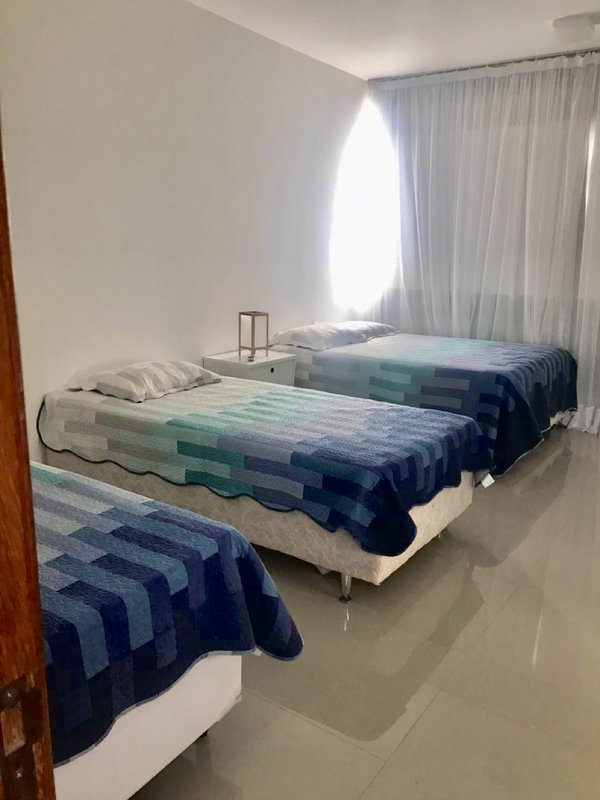 Casa com vista mar / 3 dormitórios / Bairro Parracho Arraial D’Ajuda Rua beija flor  Porto Seguro - 