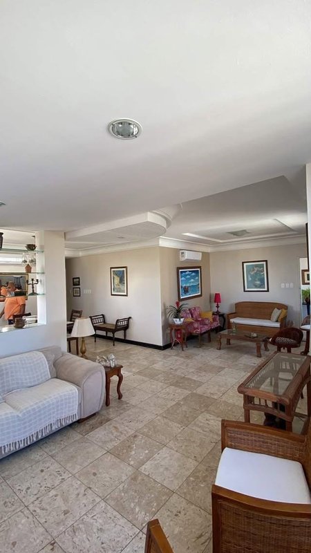 APARTAMENTO VISTA MAR 3 QUARTOS SUÍTE VARANDA 1 GARAGEM COBERTA À VENDA NA BARRA! Rua Marquês de Caravelas Salvador - 