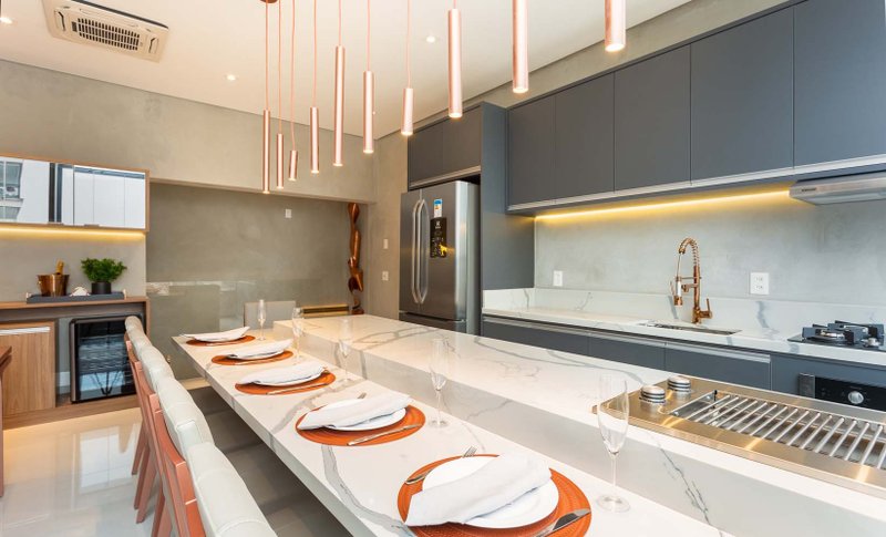 VENDE-SE COBERTURA MOBILIADA MARAVILHOSA 106M2 - 2 SUÍTES - 2 VAGAS Rua Itacema São Paulo - 